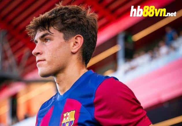  Barcelona talent Marc Guiu makes his professional debut, minute 79… and he scores after 23 seconds. - Bóng Đá
