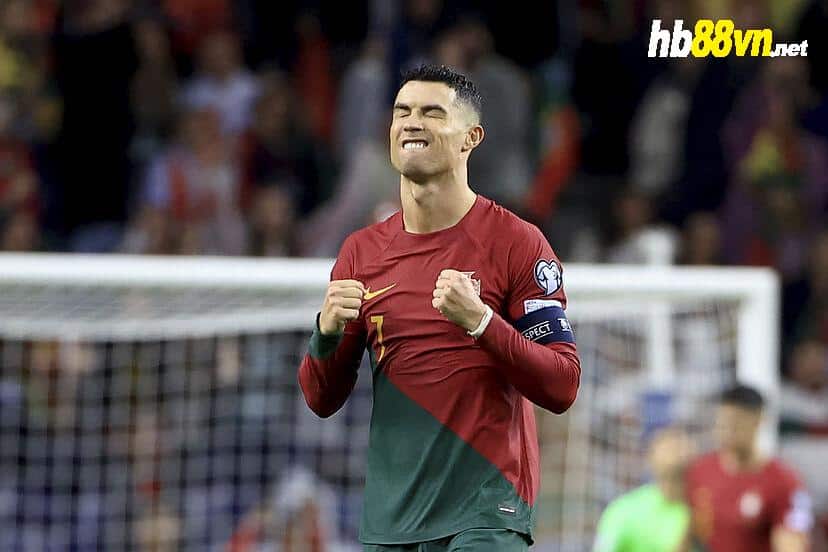 Chính thức đến EURO 2024, Ronaldo mơ cột mốc 1000 bàn thắng - Bóng Đá