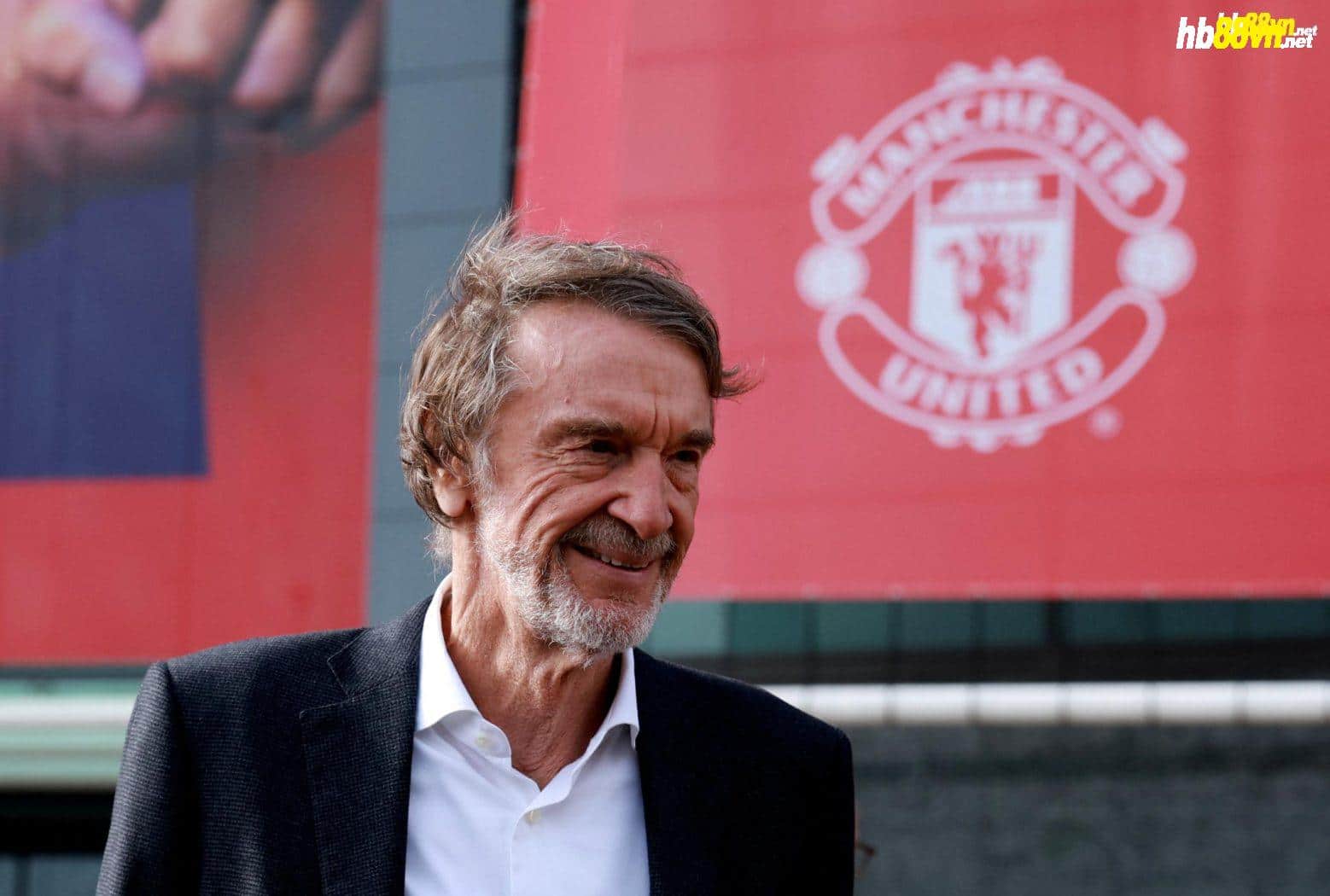 Ratcliffe đến thăm sân Old Trafford và gặp lãnh đạo Man Utd hồi tháng 3. Ảnh: Reuters