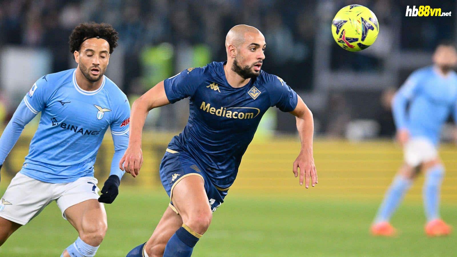 Romano on Hojlund and Man Utd explore new midfielder after sales; Amrabat, appreciated - Bóng Đá