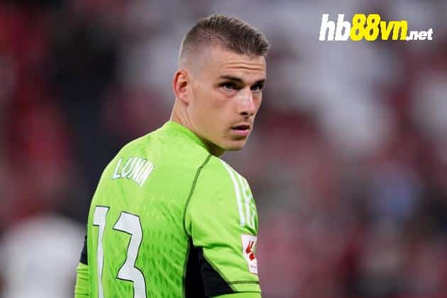 24-year-old Real Madrid star dealing with back issues, could return to training next week (Andriy Lunin) - Bóng Đá