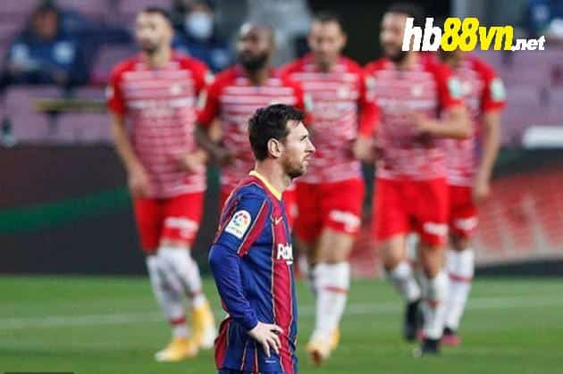 Lionel Messi is the first player to score a direct free kick goal & miss a penalty shot both in a single #LaLiga away - Bóng Đá
