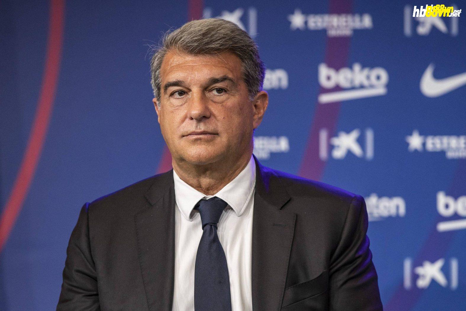 Barcelona công bố hợp đồng đắt giá, thỏa thuận đến 2024 - Bóng Đá