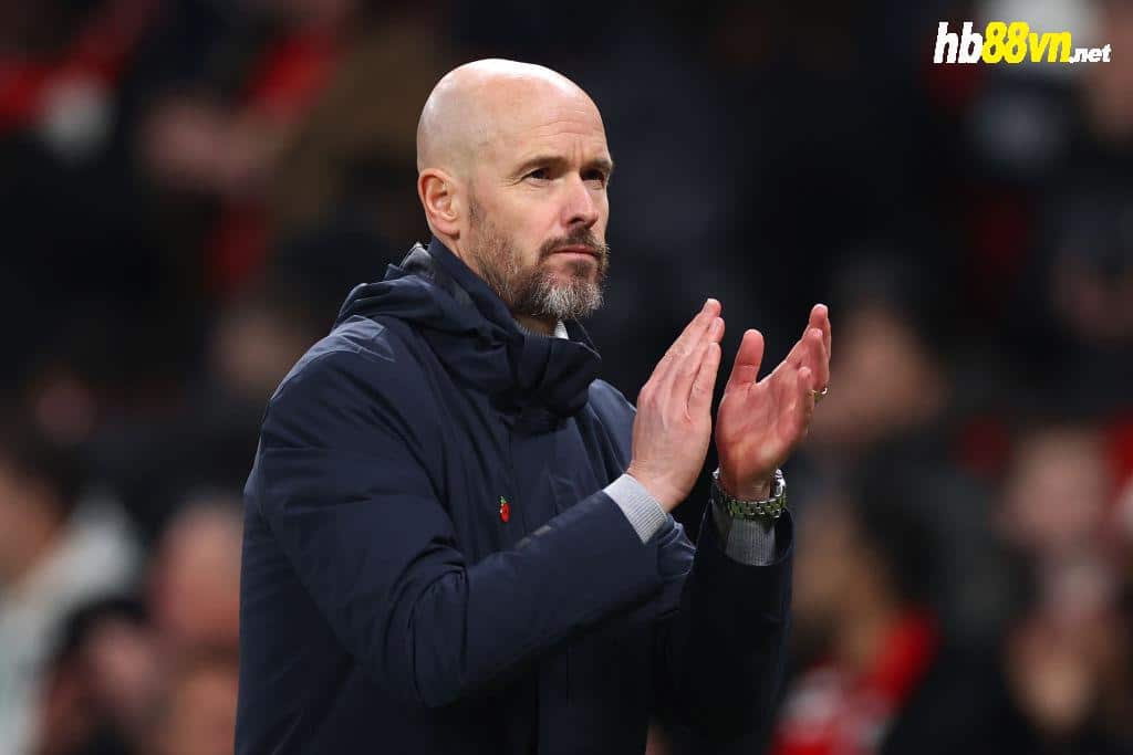 Ten Hag replied about being the quickest Man Utd manager to reach 30 Premier League wins: 