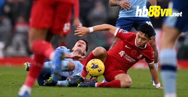 ‘It is a clear red!’ – Thomas Frank slams VAR for not sending off Liverpool star during win over Brentford - Bóng Đá