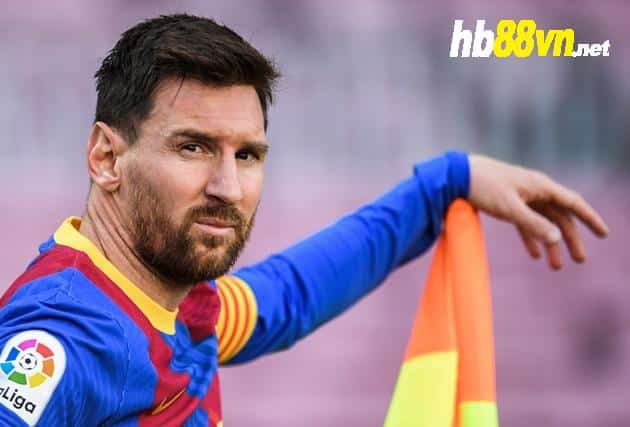 Messi wants Barcelona stay but FFP is holding up contract extension, claims president Laporta - Bóng Đá